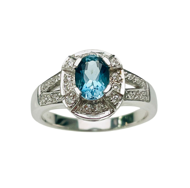 Dazzling Aquarmarine Ring