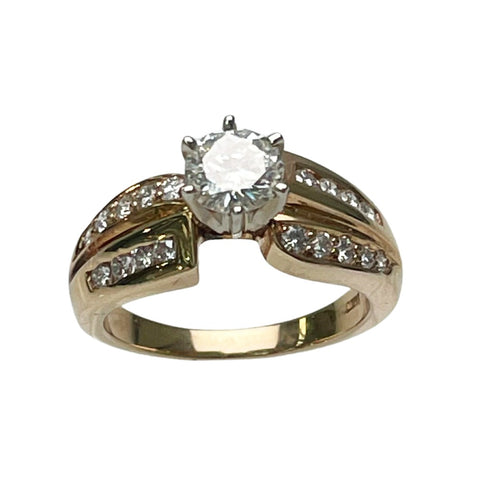 Stunning 1 1/10 Carat TW Diamond Ring
